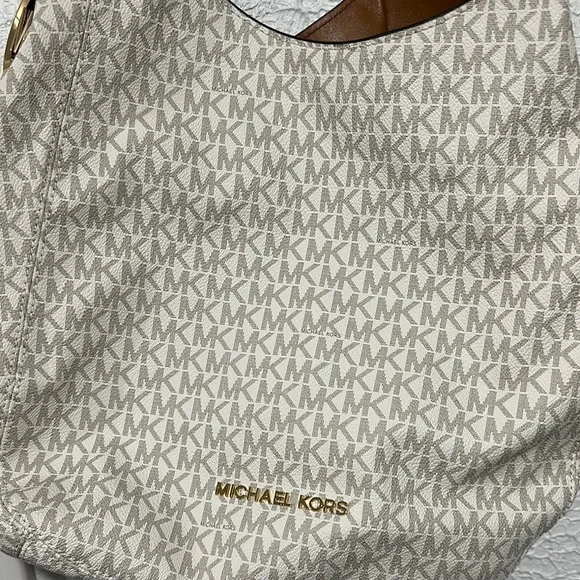 Michael Kors Large Chain Shoulder Tote “Lillie” White and Brown - Picture 7 of 7